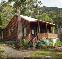 Country Lane Cottage - E Caravan Parks