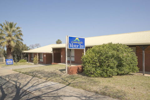 Country Roads Motor Inn - E Caravan Parks 1