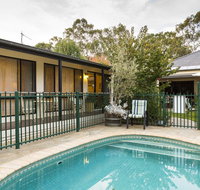 Courtsidecottage Bed and Breakfast - E Caravan Parks