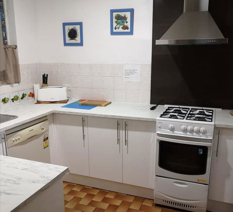 Cozy Inn - E Caravan Parks 1