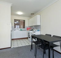 Cozy South Perth Unit next to Perth Zoo - E Caravan Parks