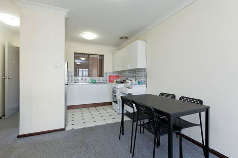 Cozy South Perth Unit Next To Perth Zoo - E Caravan Parks 0