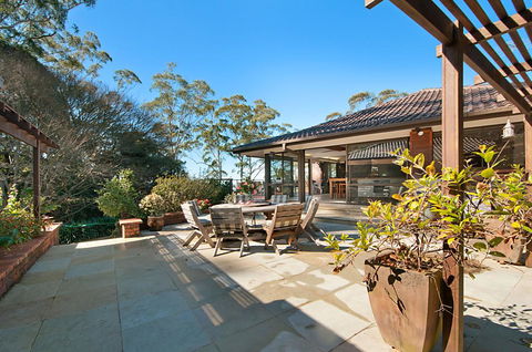 Craigdarroch Courtyard Cottage, 22 Bartle Road - E Caravan Parks 3