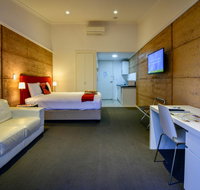 Crossroads Ecomotel - E Caravan Parks