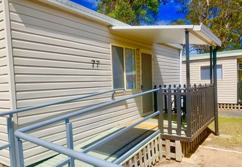 Crows Nest Tourist Park - E Caravan Parks 1
