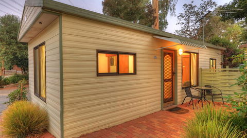 Crystal Brook Tourist Park - E Caravan Parks 2