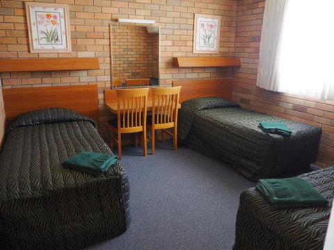 Cudgegong Valley Motel - E Caravan Parks 2