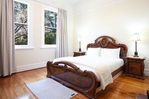 Culgoa Beautifully Refurbished 1896 Heritage House - E Caravan Parks 3