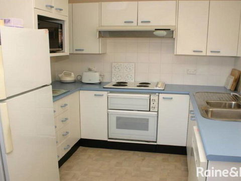 Cumbernauld #9 - 9/12 Terrigal Esp - E Caravan Parks 2