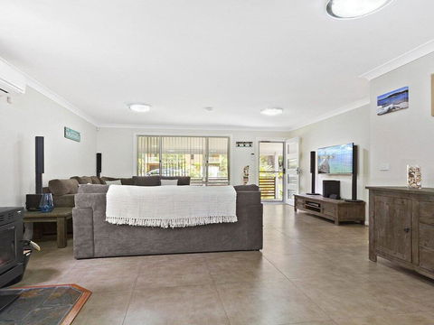 Currambene Cottage - All About Location - E Caravan Parks 1