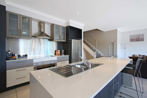 Cypress Townhouse 11 - E Caravan Parks 1