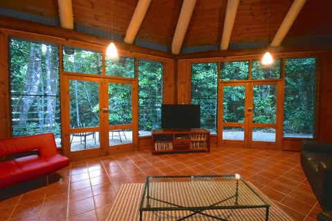 Daintree Cascades - E Caravan Parks 1