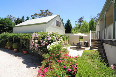 Daisy Cottage - E Caravan Parks 1