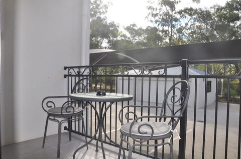 Dalby Fairway Motor Inn - E Caravan Parks 1