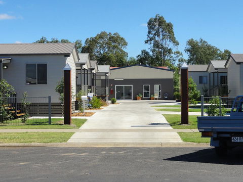 Dalby Tourist Park - E Caravan Parks 0