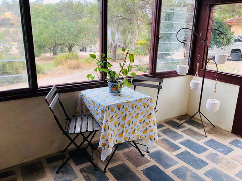 Dawesley Cottage - E Caravan Parks 1