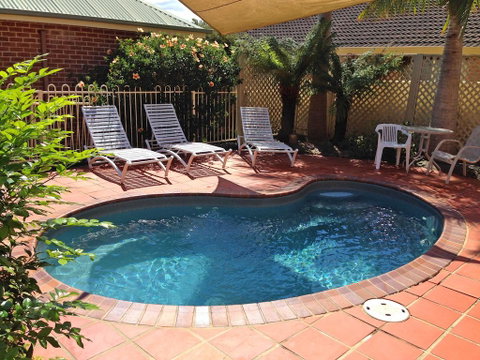 Dolphin Shores - E Caravan Parks 0