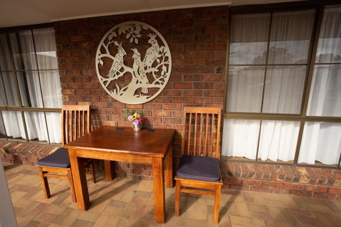 Donald Motor Lodge - E Caravan Parks 1
