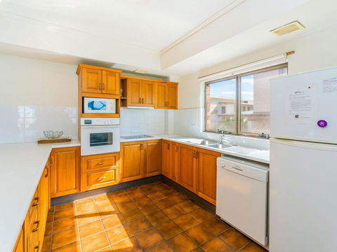 Doncaster - Yamba Main Beach And Sea Pool - E Caravan Parks 3