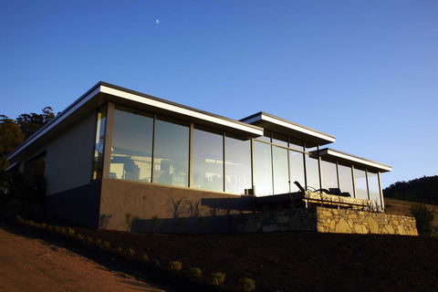 Dragonfly Lodge - E Caravan Parks 1