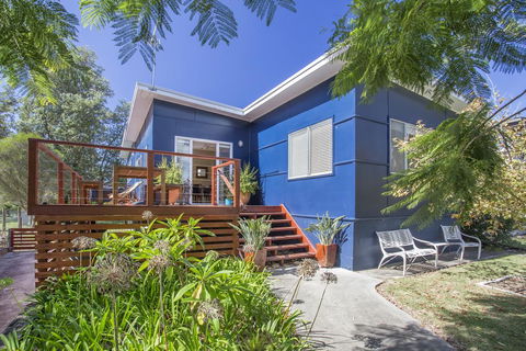 Driftwood Cottage - E Caravan Parks 0