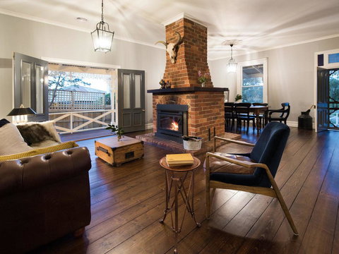 Dunroman - E Caravan Parks 0