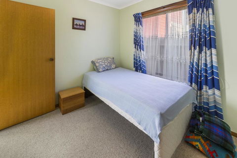 Eagle Point Getaway - Waterfront Serenity! - E Caravan Parks 1