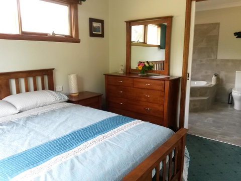 Eagle's Roost Farmstay B&B - E Caravan Parks 1