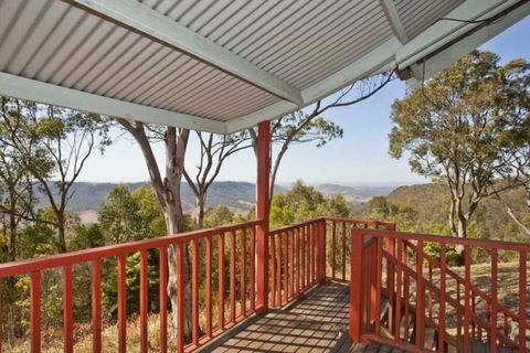 Eaglemont Country Retreat - E Caravan Parks 1