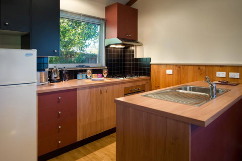 Eastern View Studio - E Caravan Parks 2