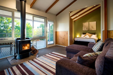 Eastern View Studio - E Caravan Parks 1