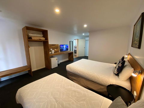 Econo Lodge Lilydale - E Caravan Parks 2
