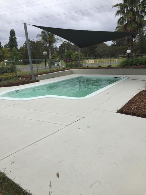 Eden Golf View Motel - E Caravan Parks 3