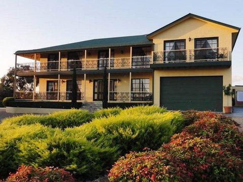 Eden Park Views - E Caravan Parks 0