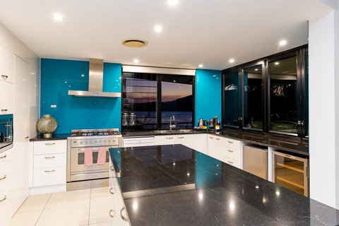 Edge Apartments - E Caravan Parks 3