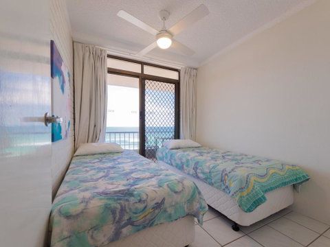 Edgecliffe Unit 4, 4 Esplanade Kings Beach - E Caravan Parks 1