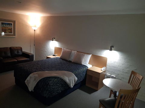 Edward Parry Motel And Apartments - E Caravan Parks 1