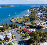 Elegant Waterfront Gem where the Ocean meets the Canal - E Caravan Parks