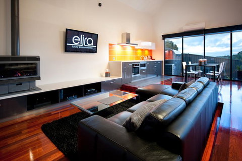 Elira 2 - E Caravan Parks 2