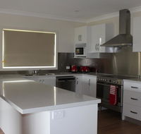 Elm Cottage - E Caravan Parks