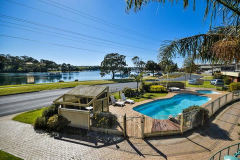 Emmanuel Holiday Apartment - E Caravan Parks 0