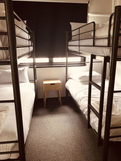 Empire Hotel Beechworth - E Caravan Parks 3