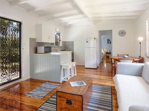 Enjoy The Soothing Sea Breeze - E Caravan Parks 0