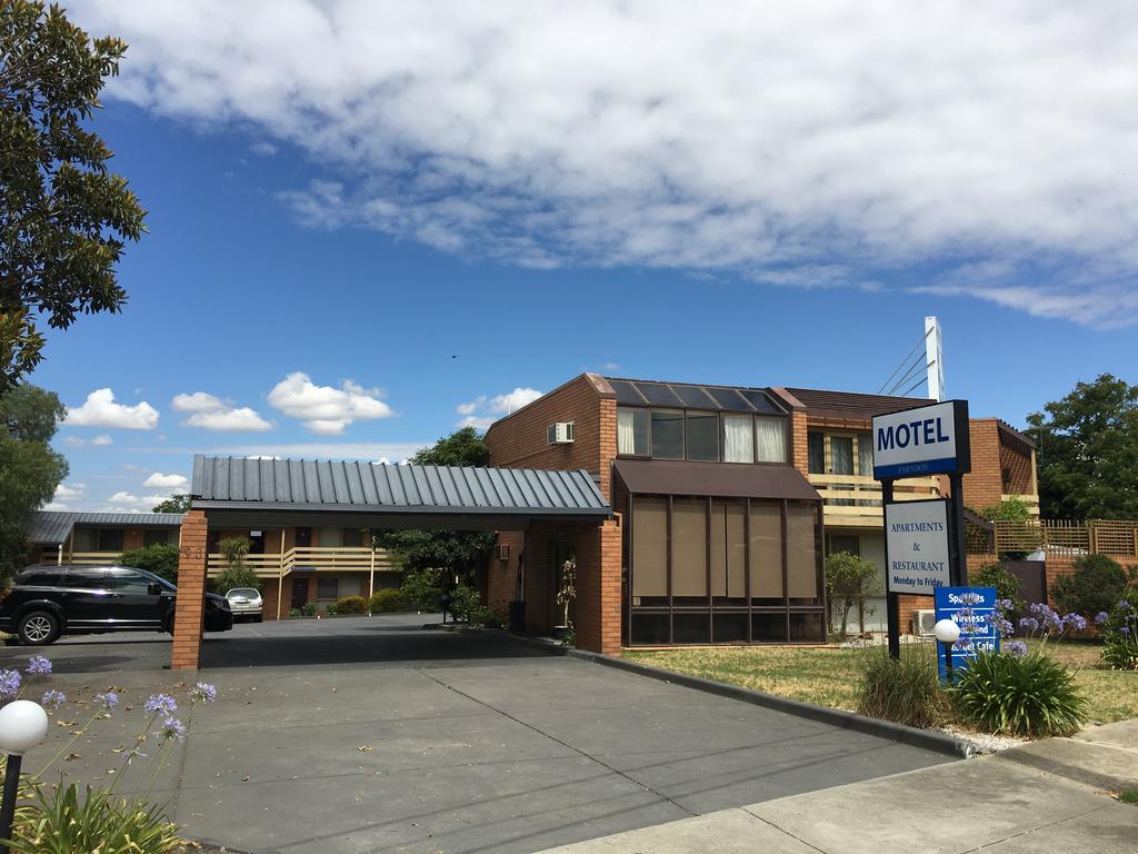 Essendon North VIC E Caravan Parks