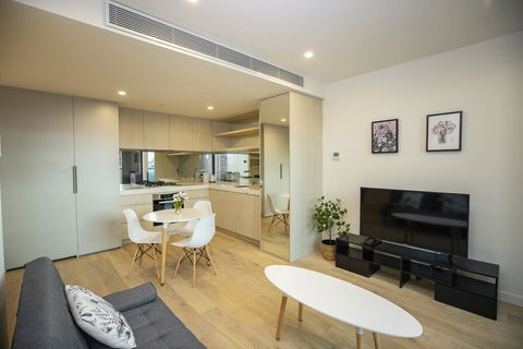 Everhome Melbourne Village 603 - E Caravan Parks 1
