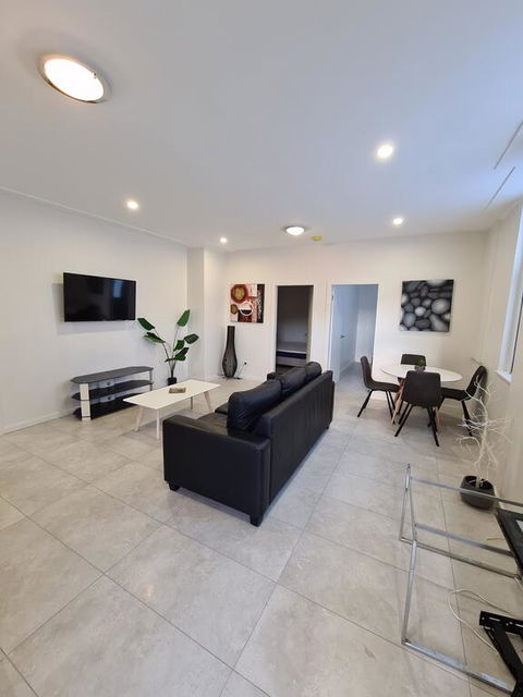 Exchange Hotel Goulburn - E Caravan Parks 0