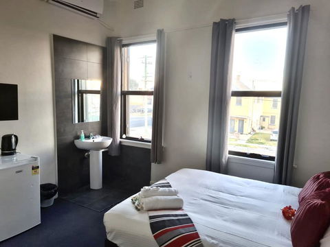 Exchange Hotel Goulburn - E Caravan Parks 2