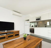Executive Luxury Apartment - E Caravan Parks
