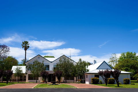 Fairlawn Estate - E Caravan Parks 0