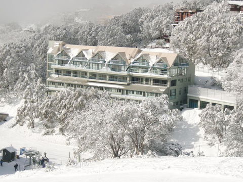 Falls Creek Country Club - E Caravan Parks 1